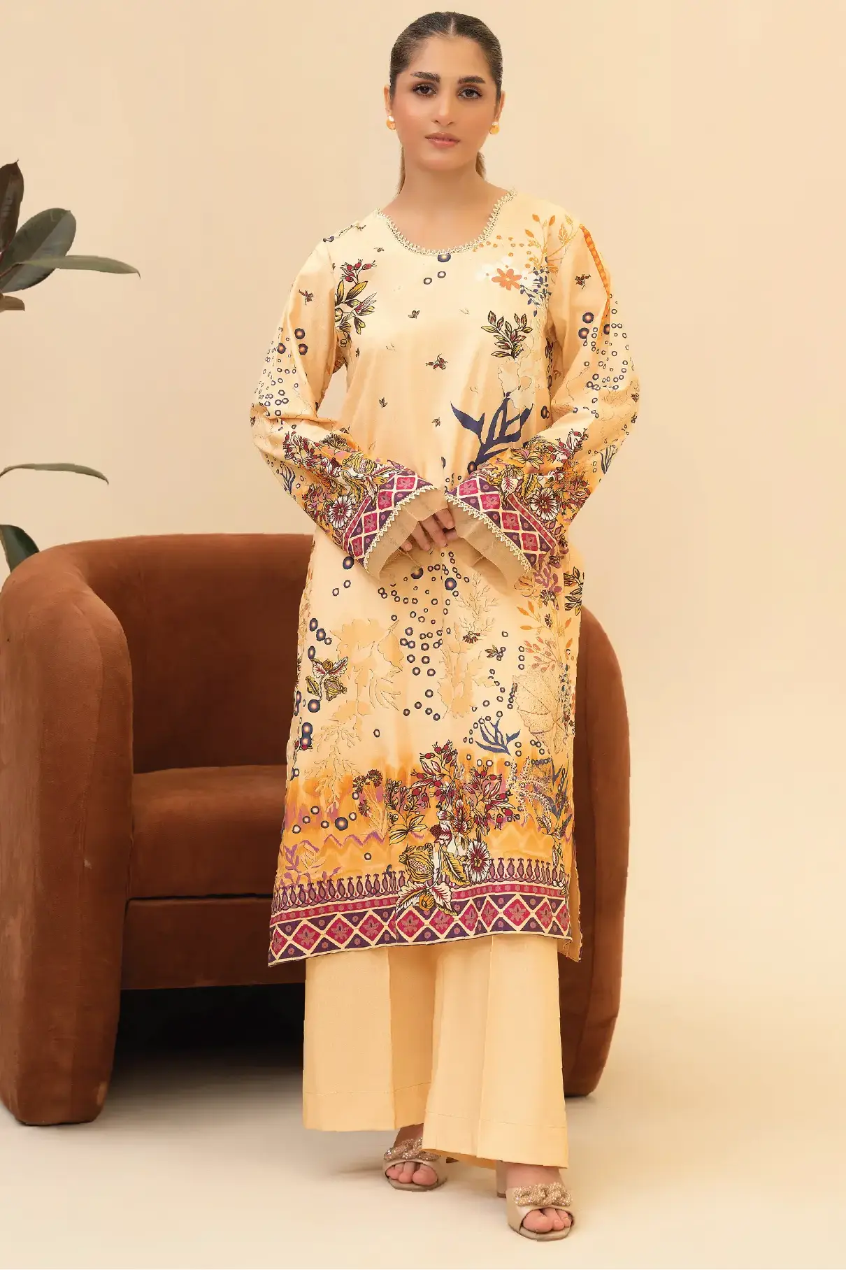 8 (1) Nayab By Safa Noor Unstitched 2 Piece Vol-05 SN-07
